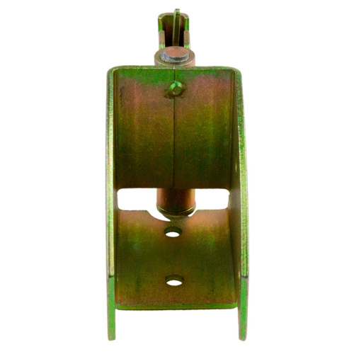 Гнездо распорной планки в такелажную рейку